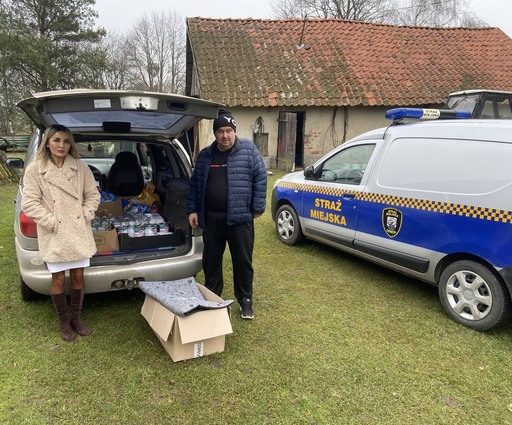 Zbiórka karmy dla bezdomnych psów w gminie Orneta